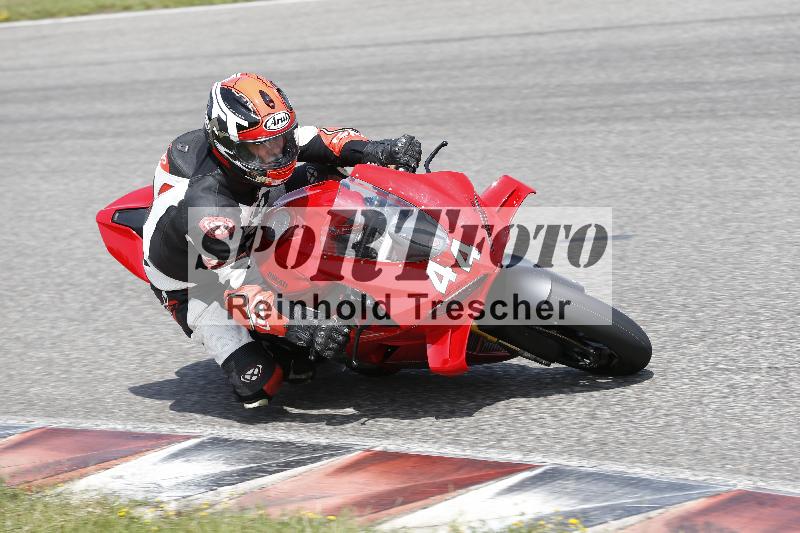 /27 12.06.2025 Ducati Schweiz Trackday Warmup  ADR/gelb-jeaune/44